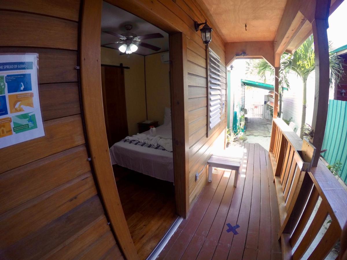 Chila'S Accommodations Caye Caulker Bagian luar foto
