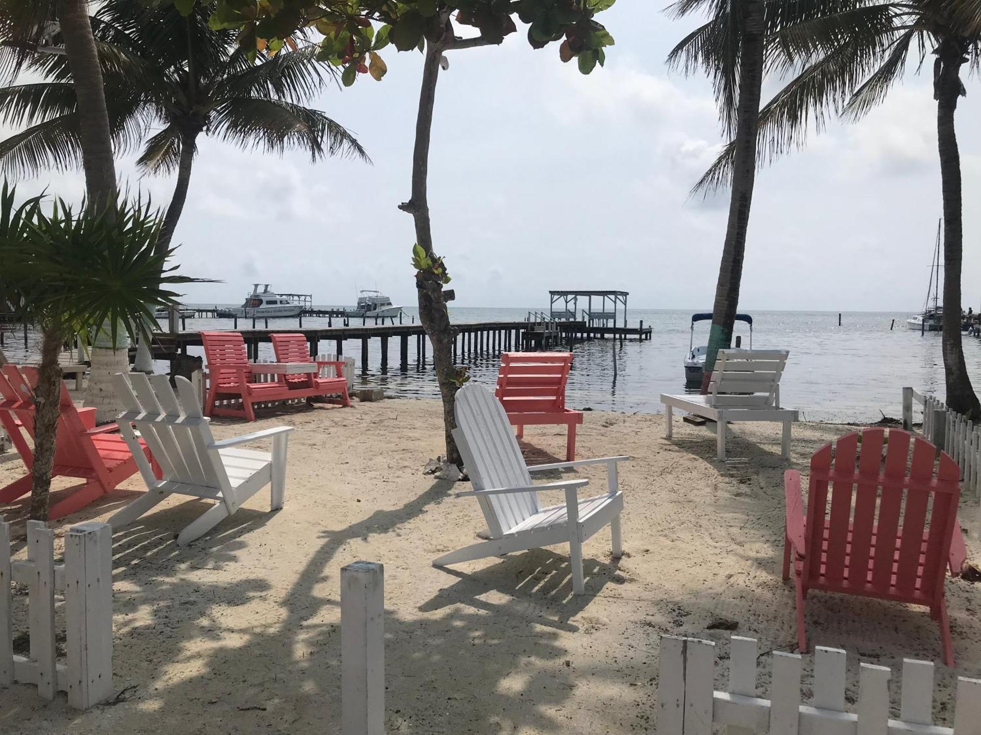 Chila'S Accommodations Caye Caulker Bagian luar foto